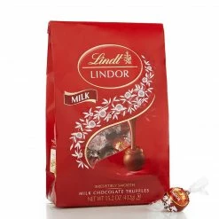 Lindt Lindor Classic Recipe Milk Chocolate Truffle Bar, 4.4 Oz., 12 Count (438281)
